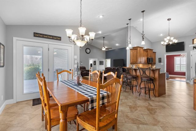 12648 W 00 NS, Russiaville, IN 46979