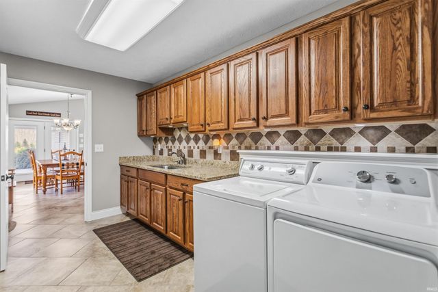 12648 W 00 NS, Russiaville, IN 46979