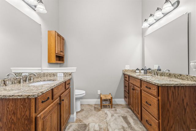 12648 W 00 NS, Russiaville, IN 46979