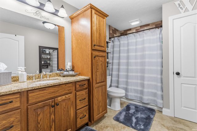12648 W 00 NS, Russiaville, IN 46979