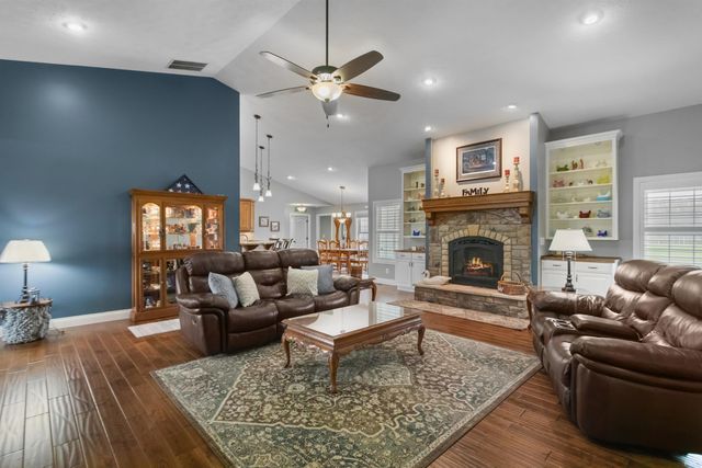 12648 W 00 NS, Russiaville, IN 46979