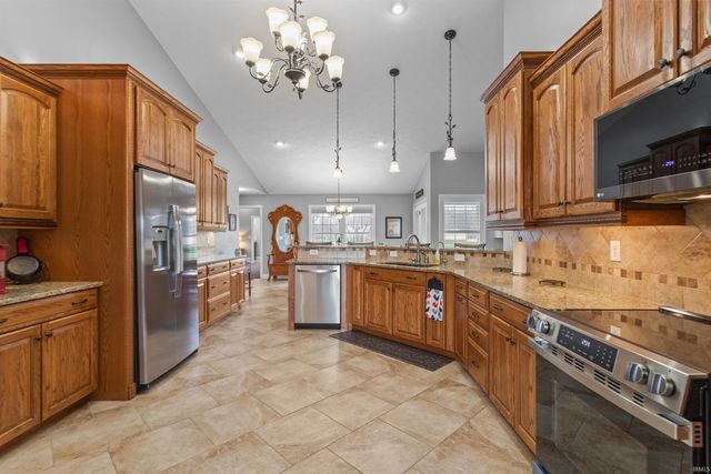 12648 W 00 NS, Russiaville, IN 46979