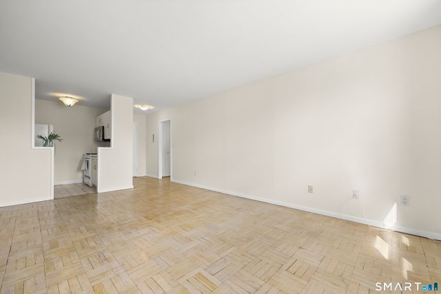 140 Grove Street 4G, Stamford, CT 06901
