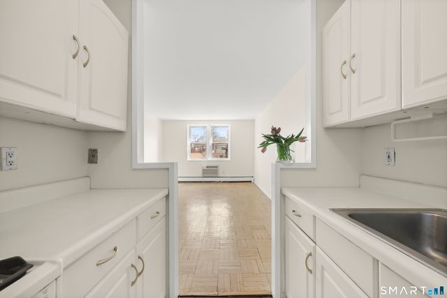140 Grove Street 4G, Stamford, CT 06901