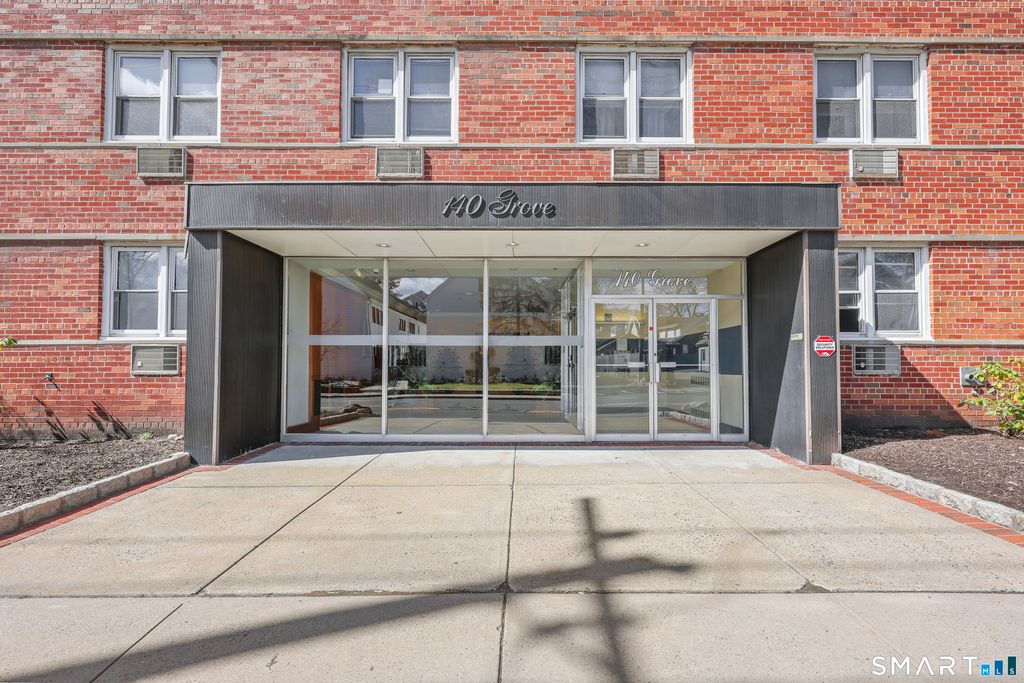 140 Grove Street 4G, Stamford, CT 06901