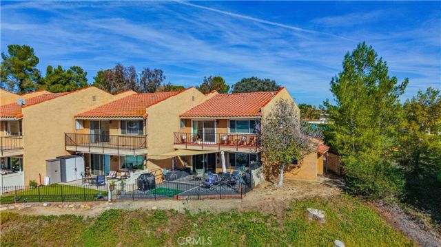 24319 N Canyon Lake Drive North 6, Canyon Lake, CA 92587