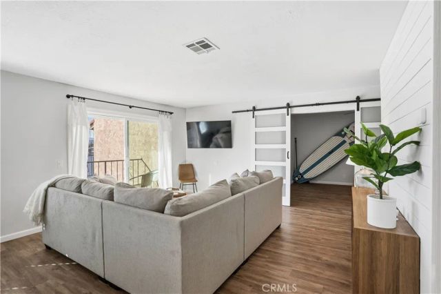 24319 N Canyon Lake Drive North 6, Canyon Lake, CA 92587