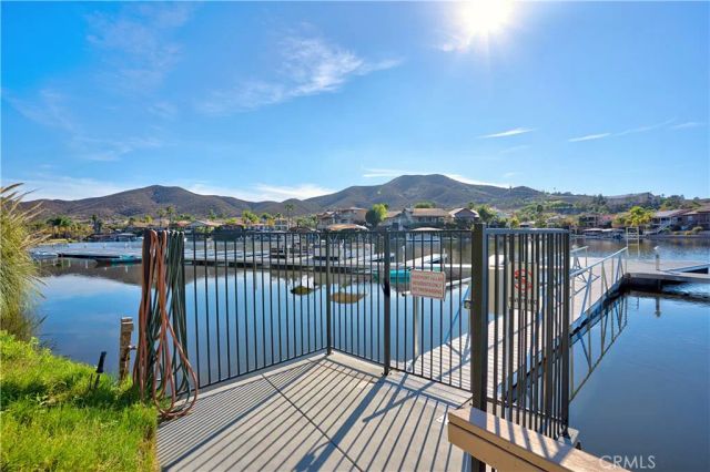 24319 N Canyon Lake Drive North 6, Canyon Lake, CA 92587