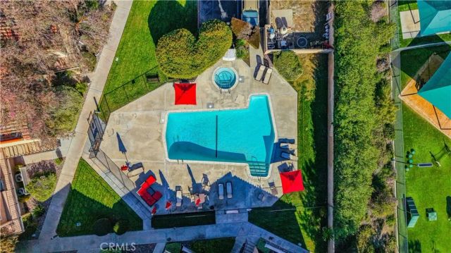 24319 N Canyon Lake Drive North 6, Canyon Lake, CA 92587