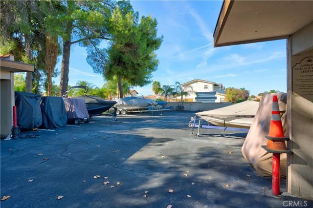 24319 N Canyon Lake Drive North 6, Canyon Lake, CA 92587