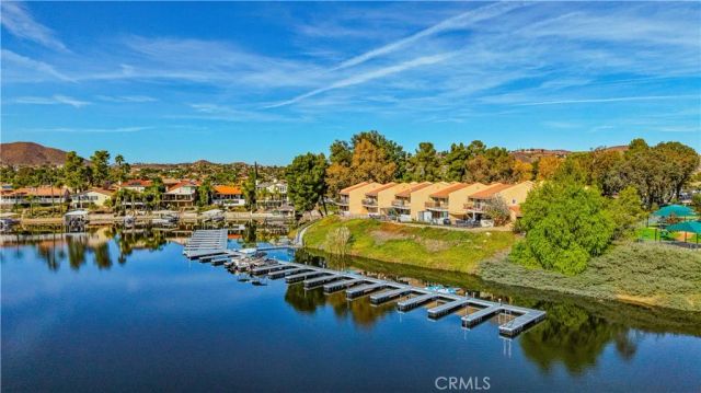 24319 N Canyon Lake Drive North 6, Canyon Lake, CA 92587