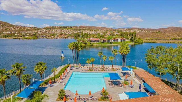 24319 N Canyon Lake Drive North 6, Canyon Lake, CA 92587
