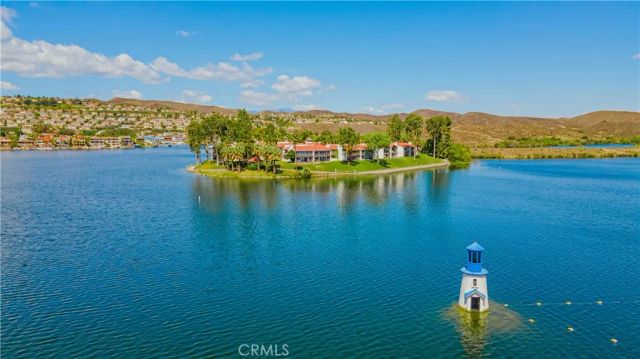 24319 N Canyon Lake Drive North 6, Canyon Lake, CA 92587