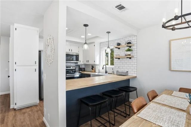 24319 N Canyon Lake Drive North 6, Canyon Lake, CA 92587