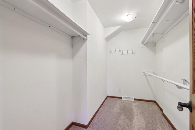 W303N6590 Irene LANE, Hartland, WI 53029