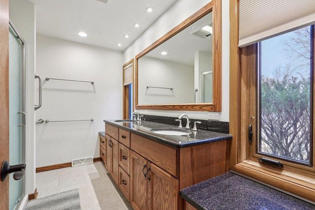 W303N6590 Irene LANE, Hartland, WI 53029