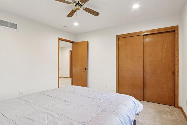 W303N6590 Irene LANE, Hartland, WI 53029