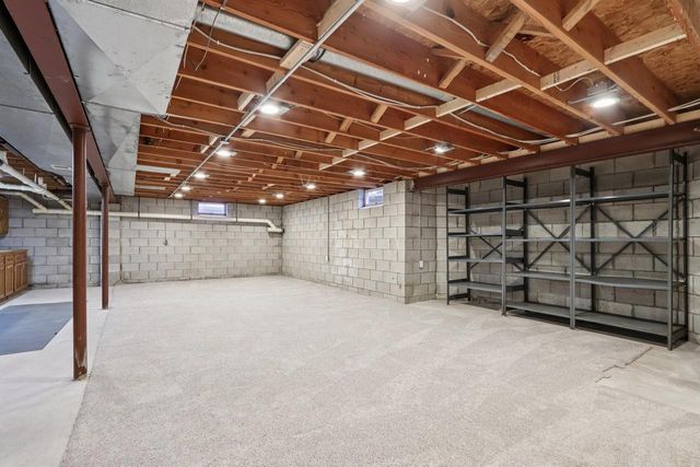 W303N6590 Irene LANE, Hartland, WI 53029