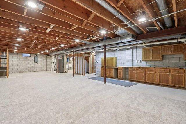 W303N6590 Irene LANE, Hartland, WI 53029