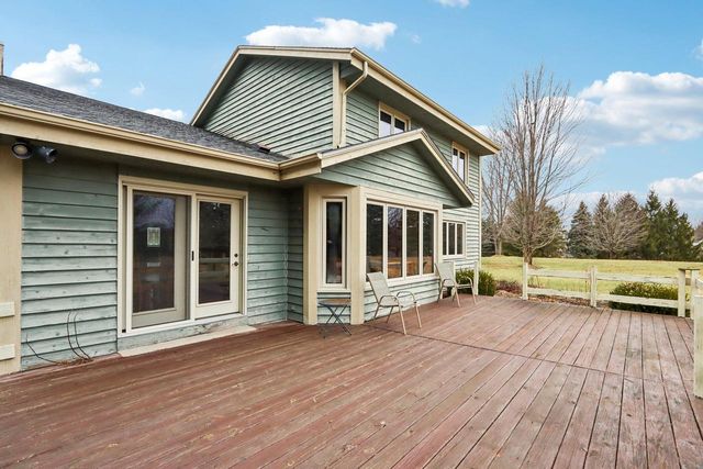 W303N6590 Irene LANE, Hartland, WI 53029