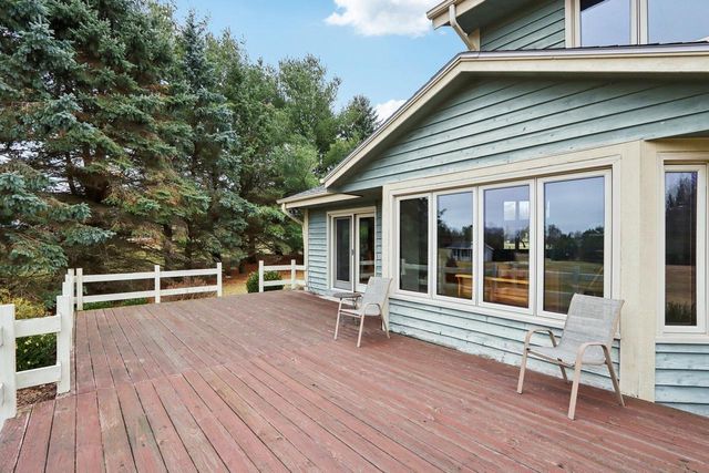 W303N6590 Irene LANE, Hartland, WI 53029