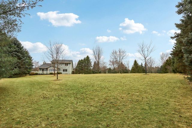 W303N6590 Irene LANE, Hartland, WI 53029