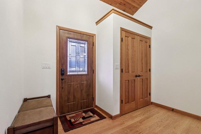 W303N6590 Irene LANE, Hartland, WI 53029