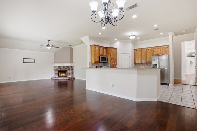 517 Acorn Court, Saginaw, TX 76179