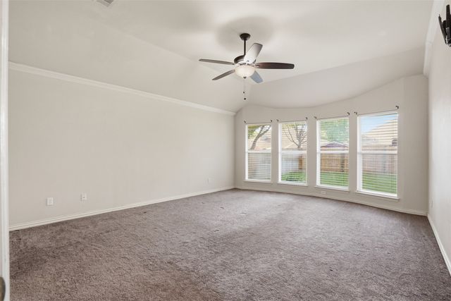 517 Acorn Court, Saginaw, TX 76179