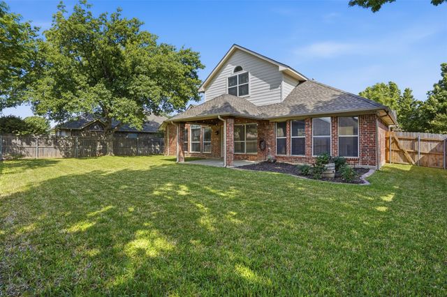 517 Acorn Court, Saginaw, TX 76179