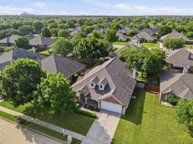 517 Acorn Court, Saginaw, TX 76179