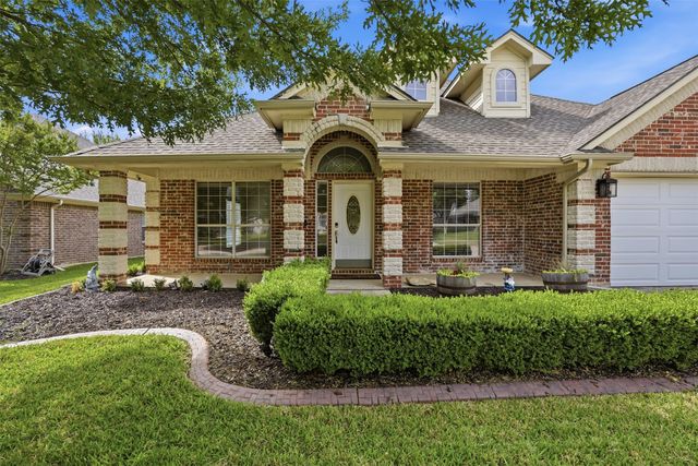 517 Acorn Court, Saginaw, TX 76179