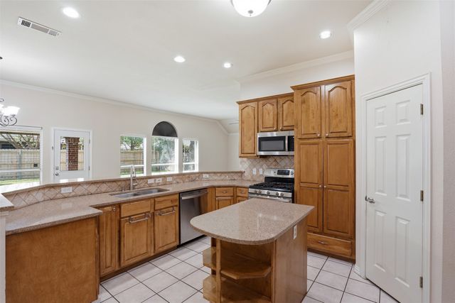517 Acorn Court, Saginaw, TX 76179