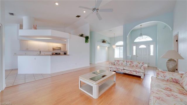 3902 SE 13th AVE, Cape Coral, FL 33904