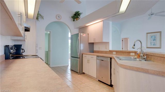 3902 SE 13th AVE, Cape Coral, FL 33904