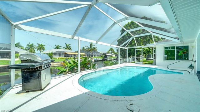 3902 SE 13th AVE, Cape Coral, FL 33904
