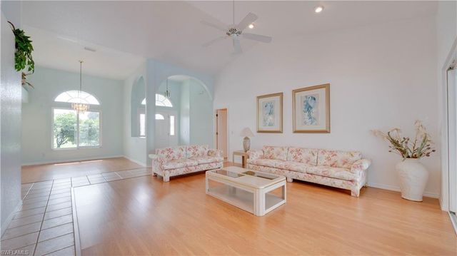 3902 SE 13th AVE, Cape Coral, FL 33904