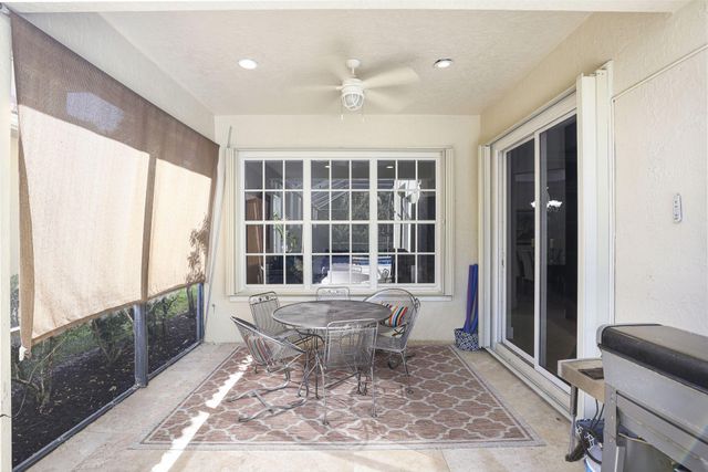 122 Via Castilla, Jupiter, FL 33458