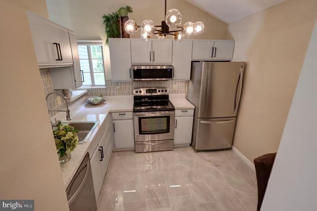 4524 SAINT THOMAS AVE, Baltimore, MD 21206