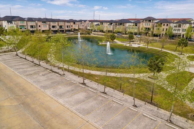 6023 Matthew Oaks Place, Houston, TX 77007