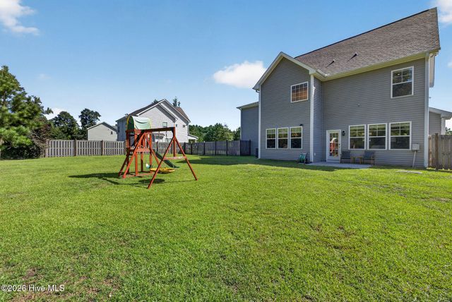 75 Fletcher Lane, Hampstead, NC 28443