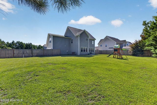75 Fletcher Lane, Hampstead, NC 28443