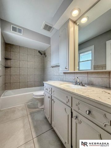 3532 S 101 Street, Omaha, NE 68124
