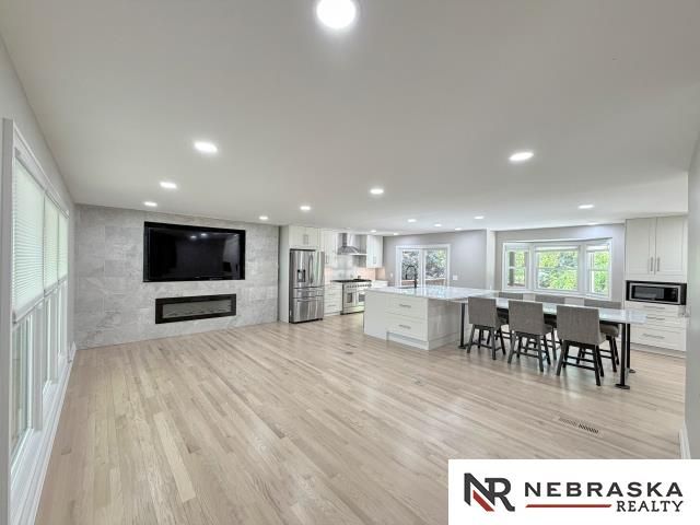 3532 S 101 Street, Omaha, NE 68124