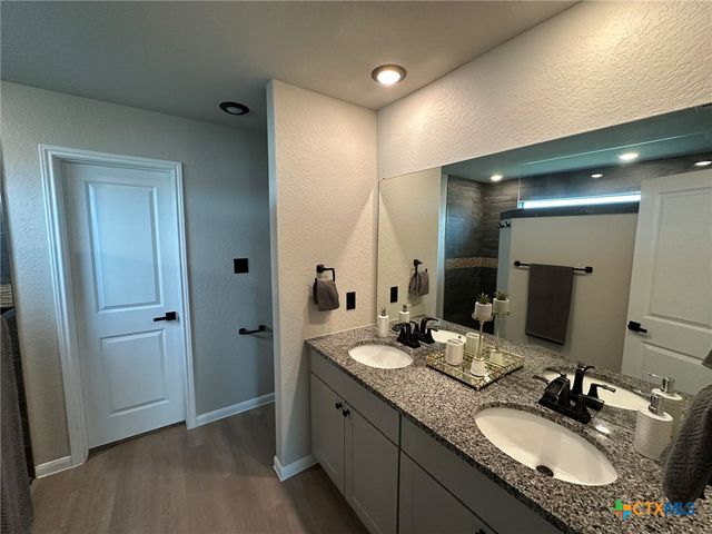 2700 La Mundial Street, Seguin, TX 78155