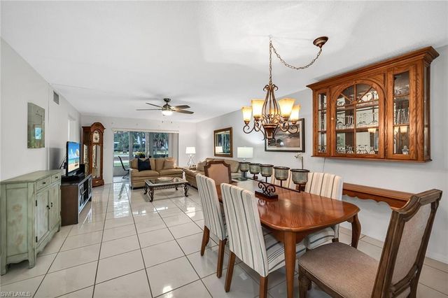 200 Valley Stream DR 3B, Naples, FL 34113
