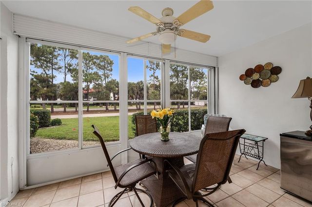 200 Valley Stream DR 3B, Naples, FL 34113