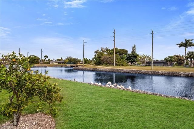 200 Valley Stream DR 3B, Naples, FL 34113