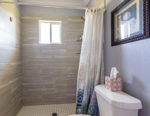3927 Panola Drive, Galveston, TX 77554
