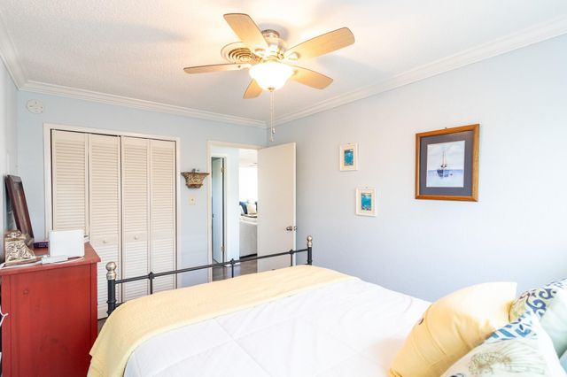 3927 Panola Drive, Galveston, TX 77554